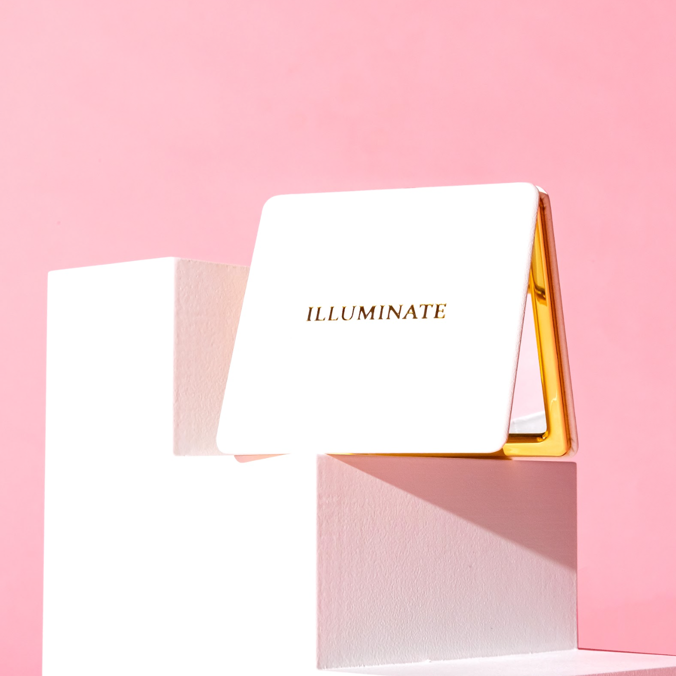 Illuminate Compact Mirror